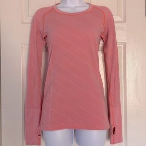 LULULEMON Swiftly Tech Long Sleeve Crew l Size: 6 l Peachy Pink